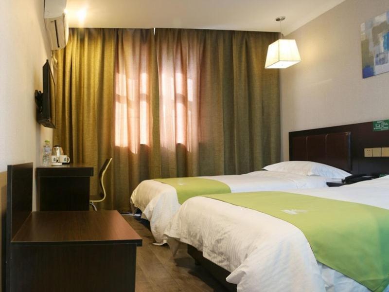 Greentree Wulumuqi Airport Hotel Urumqi Ngoại thất bức ảnh