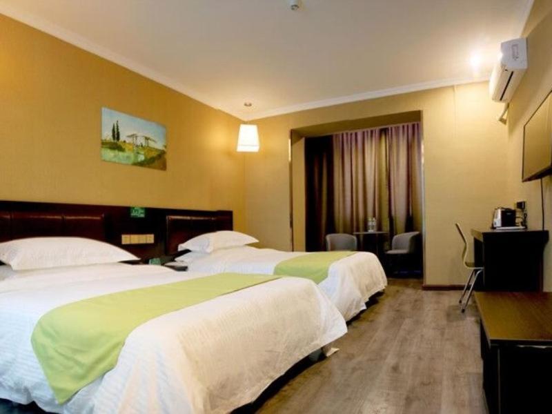 Greentree Wulumuqi Airport Hotel Urumqi Ngoại thất bức ảnh