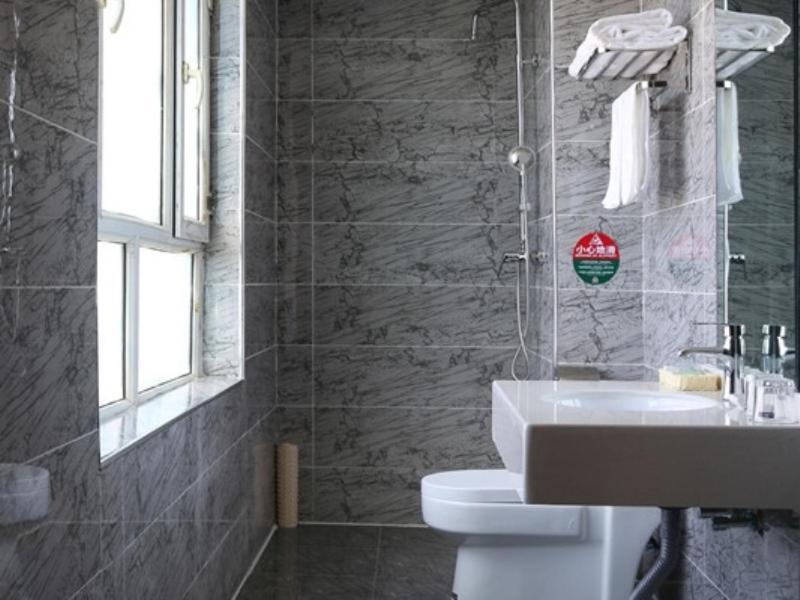 Greentree Wulumuqi Airport Hotel Urumqi Ngoại thất bức ảnh