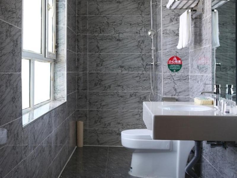 Greentree Wulumuqi Airport Hotel Urumqi Ngoại thất bức ảnh